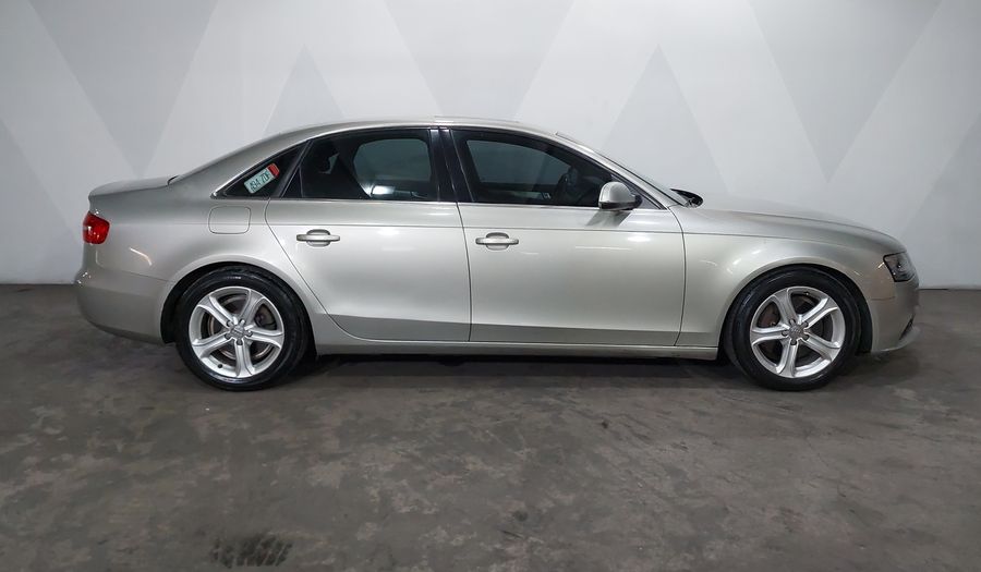 Audi A4 2.0 TFSI TRENDY PLUS MULTITRONIC Sedan 2013
