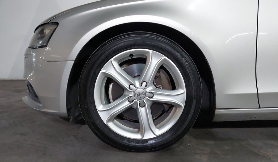 Audi A4 2.0 TFSI TRENDY PLUS MULTITRONIC Sedan 2013