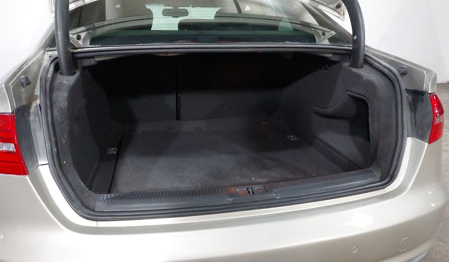 Audi A4 2.0 TFSI TRENDY PLUS MULTITRONIC Sedan 2013