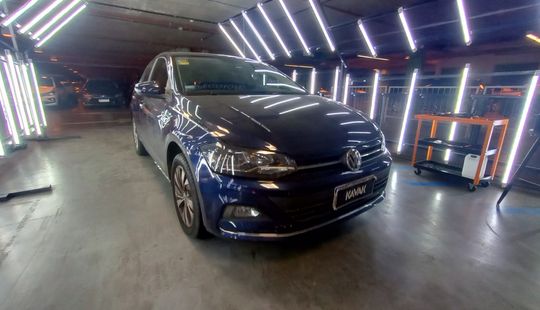 Volkswagen • Polo