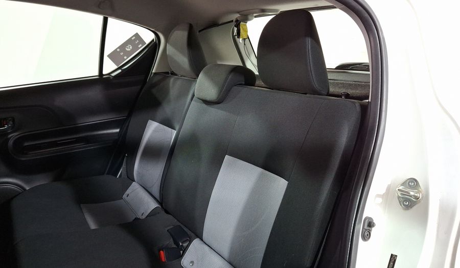 Toyota Prius C 1.5 HYBRID AUTO Hatchback 2019