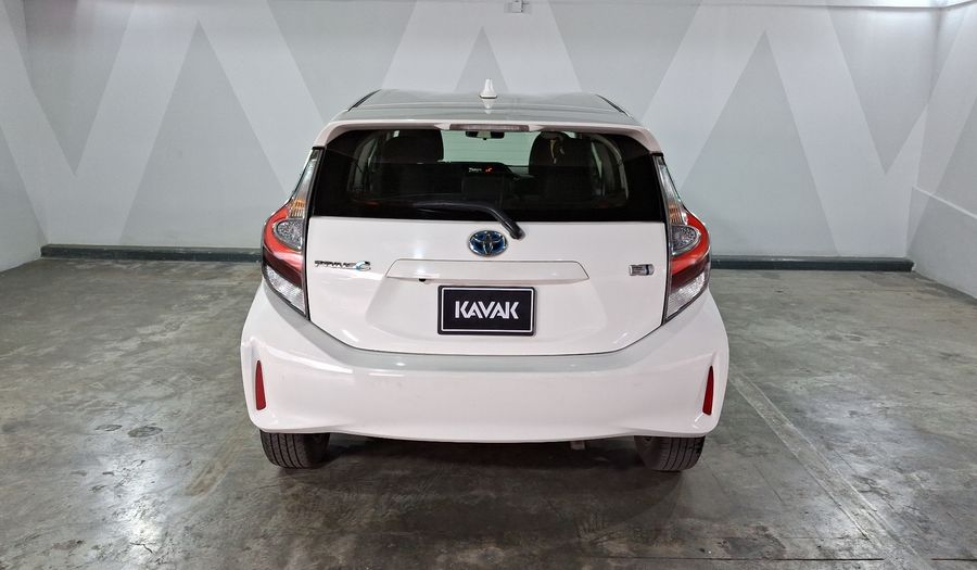 Toyota Prius C 1.5 HYBRID AUTO Hatchback 2019