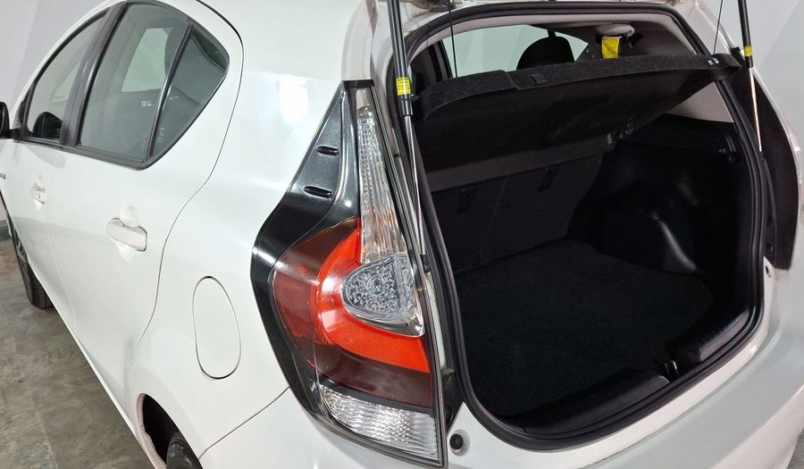 Toyota Prius C 1.5 HYBRID AUTO Hatchback 2019