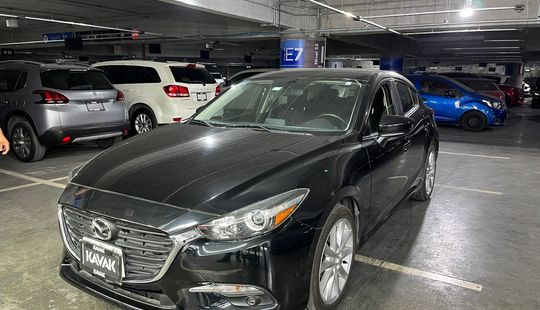 Mazda • Mazda 3