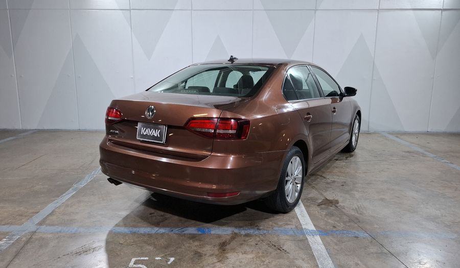 Volkswagen Jetta 2.5 TRENDLINE TIP. Sedan 2016