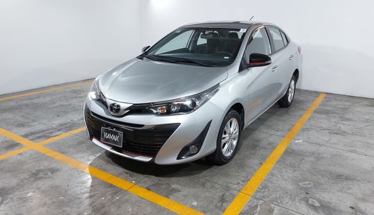 Toyota • Yaris