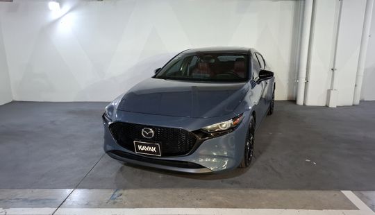 Mazda • Mazda 3