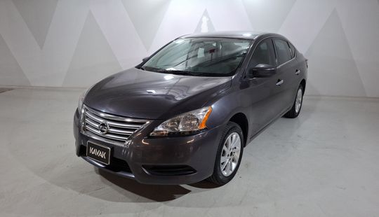 Nissan • Sentra