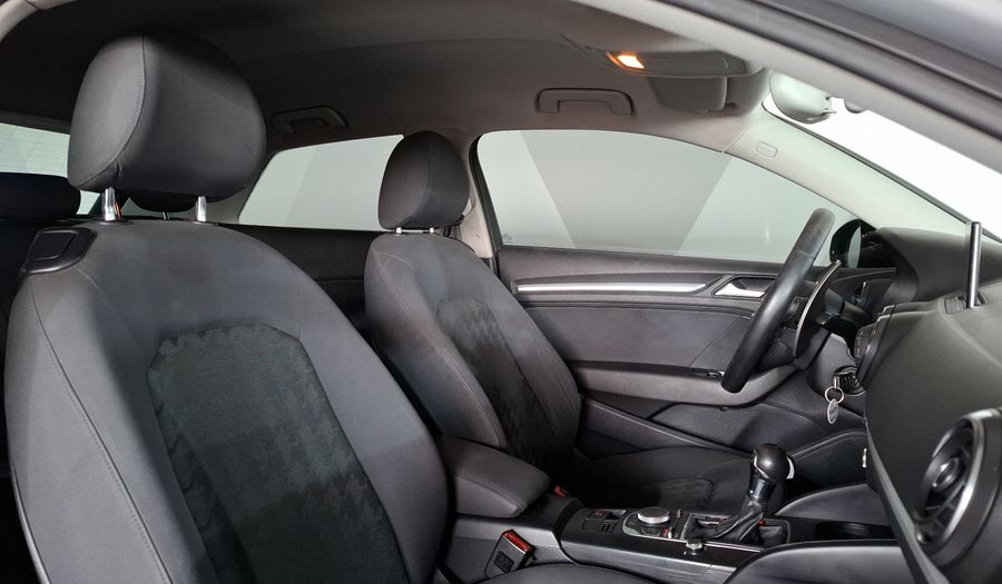 Audi A3 1.4 TFSI AMBIENTE S TRONIC Hatchback 2014