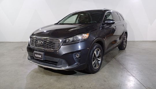 Kia • Sorento