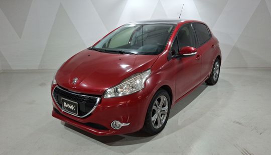 Peugeot • 208