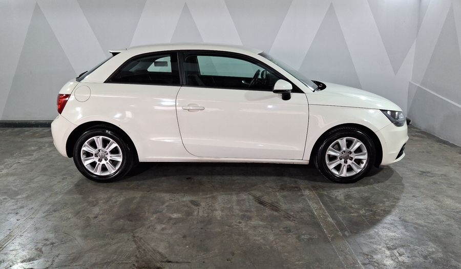 Audi A1 1.4 TFSI COOL S TRONIC Hatchback 2015