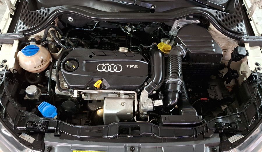Audi A1 1.4 TFSI COOL S TRONIC Hatchback 2015
