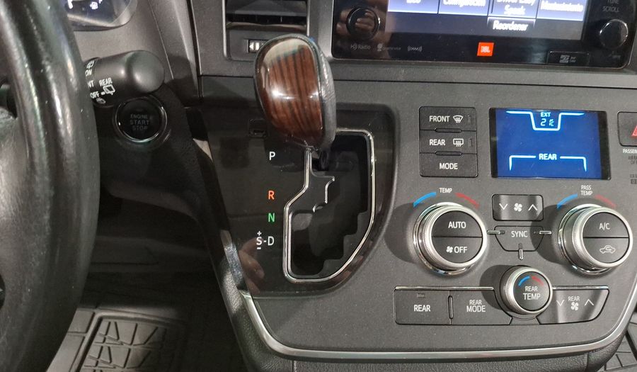 Toyota Sienna 3.5 LIMITED AT Minivan 2017