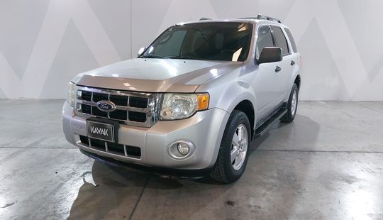 Ford • Escape