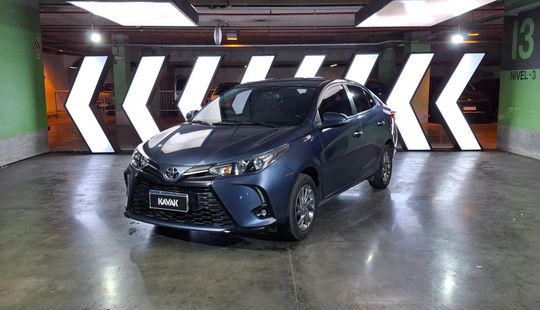 Toyota • Yaris