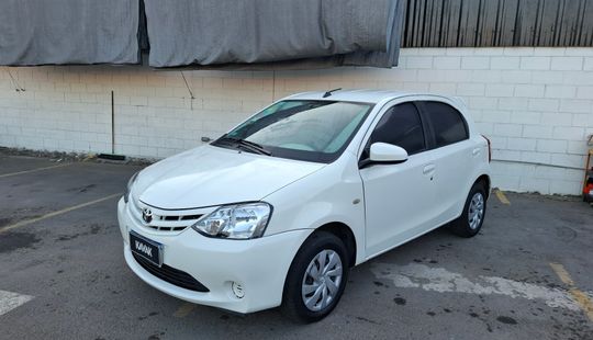 Toyota • Etios
