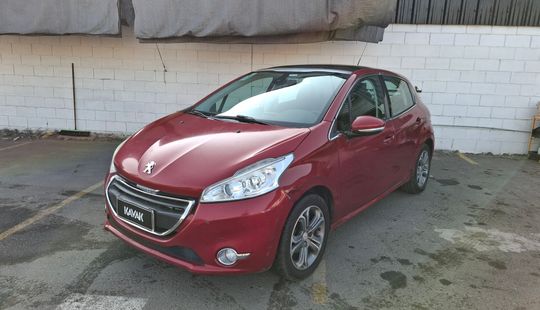 Peugeot • 208