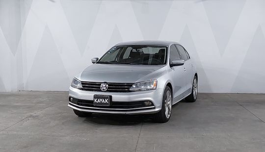 Volkswagen • Jetta