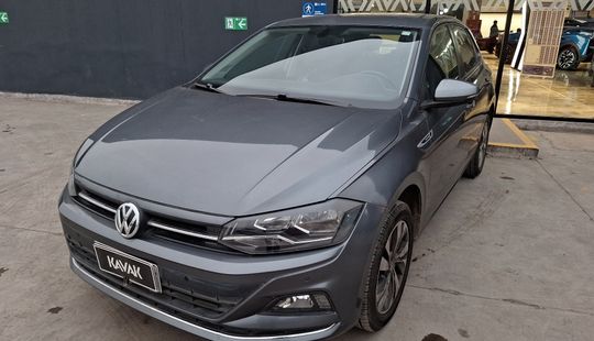 Volkswagen • Polo