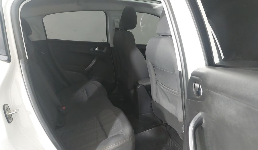 Peugeot 208 GRIFFE Hatchback 2015