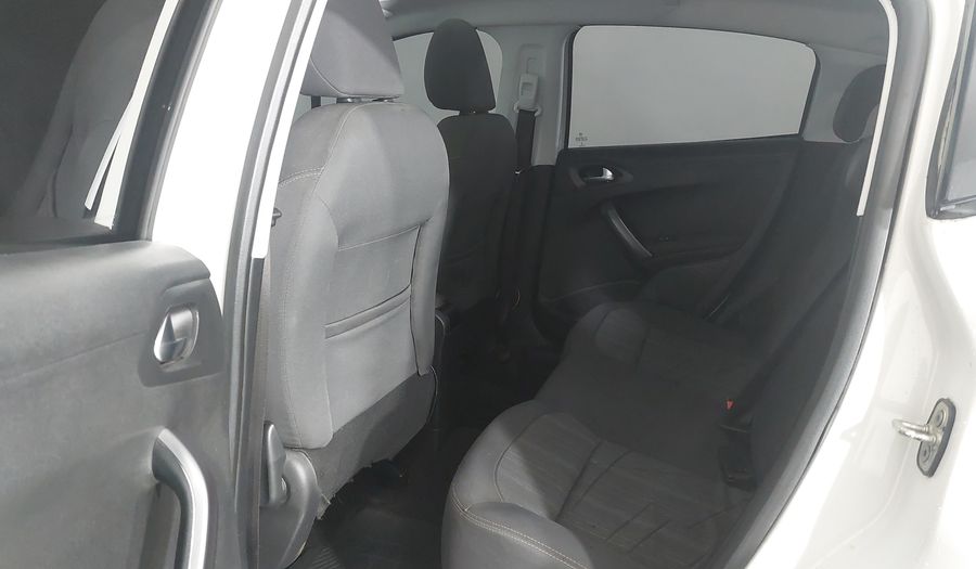 Peugeot 208 GRIFFE Hatchback 2015