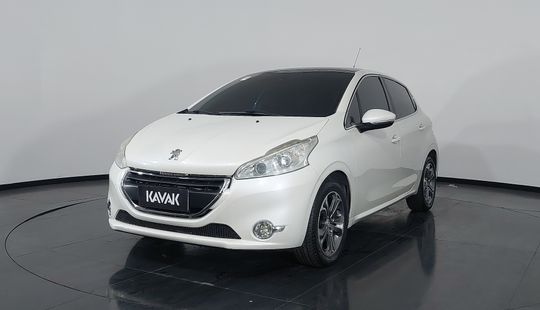 Peugeot • 208