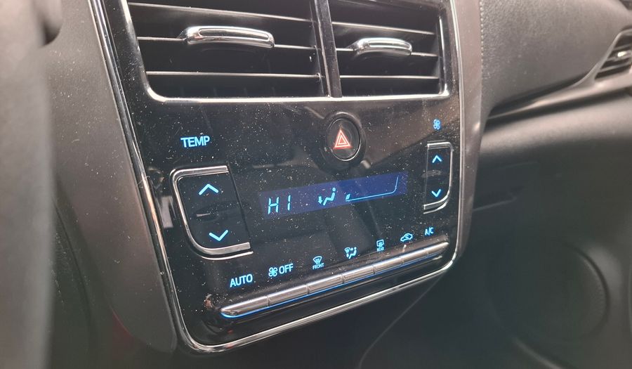 Toyota Yaris 1.5 XLS PACK CVT Hatchback 2022
