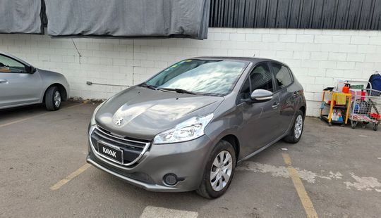 Peugeot • 208