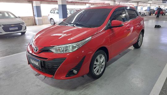 Toyota • Yaris