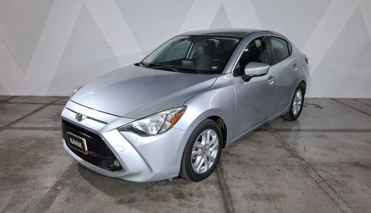 Toyota • Yaris