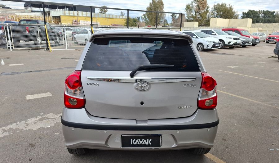 Toyota Etios 1.5 XLS AT Hatchback 2017