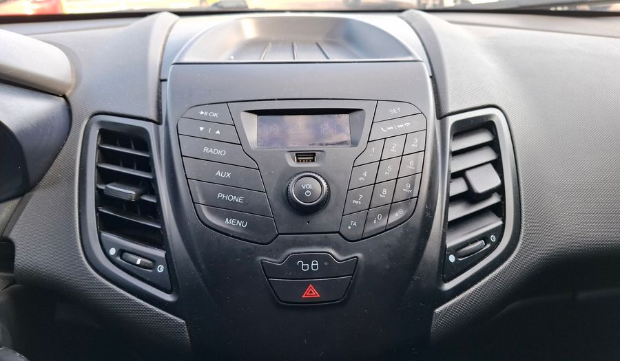 Ford Fiesta Kinetic Design 1.6 S Hatchback 2015