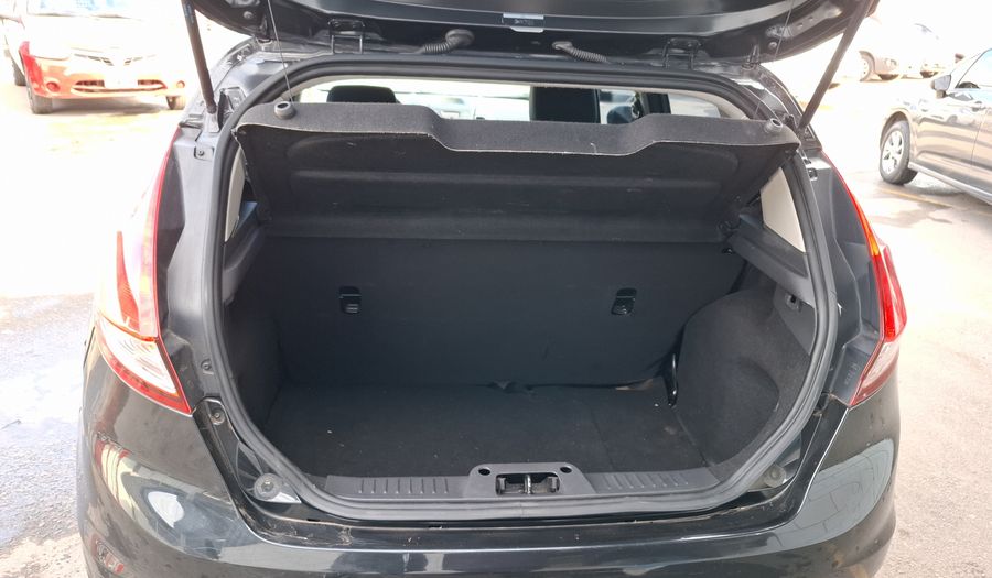 Ford Fiesta Kinetic Design 1.6 S Hatchback 2015