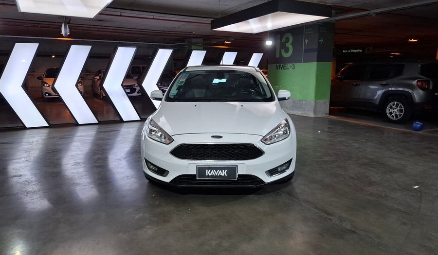 Ford Focus Iii 2.0 SE PLUS AT Hatchback 2017