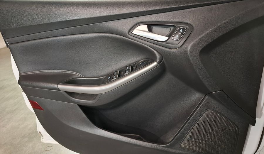 Ford Focus Iii 2.0 SE PLUS AT Hatchback 2017