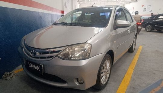 Toyota • Etios