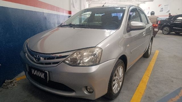 Toyota • Etios