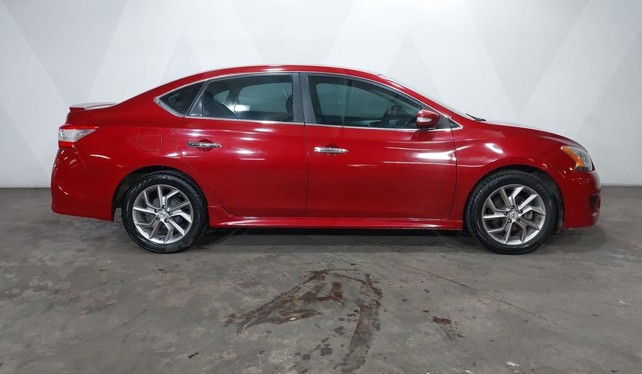 Nissan Sentra 1.8 SR NAVI CVT Sedan 2015