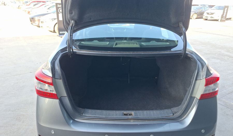Nissan Sentra 1.8 SENSE Sedan 2016