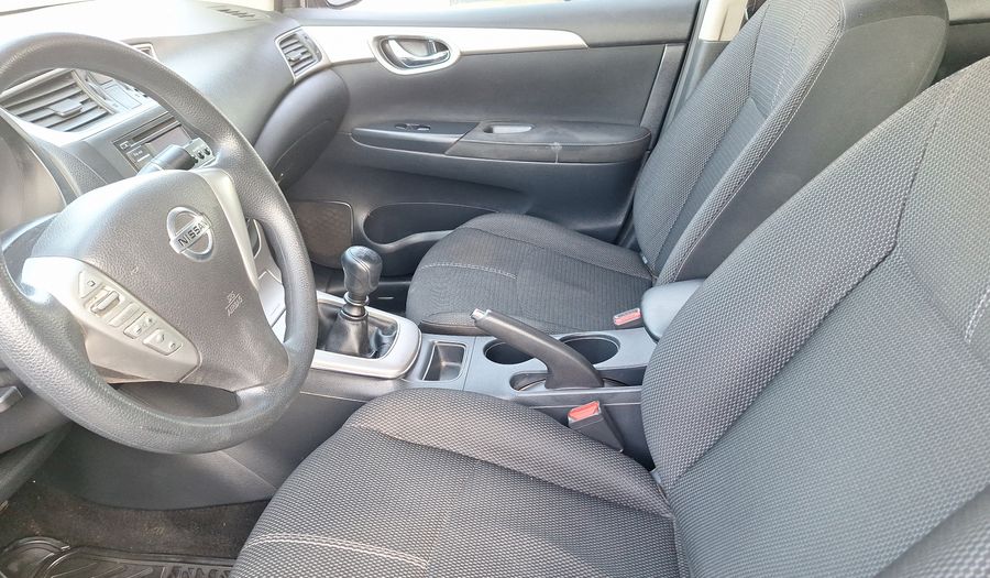 Nissan Sentra 1.8 SENSE Sedan 2016
