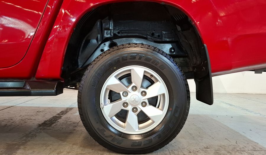 Mitsubishi L200 2.4 GLX GASOLINA Pickup 2023