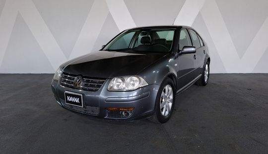 Volkswagen • Jetta