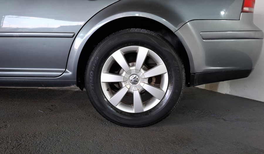 Volkswagen Jetta 1.9 TDI MT Sedan 2010