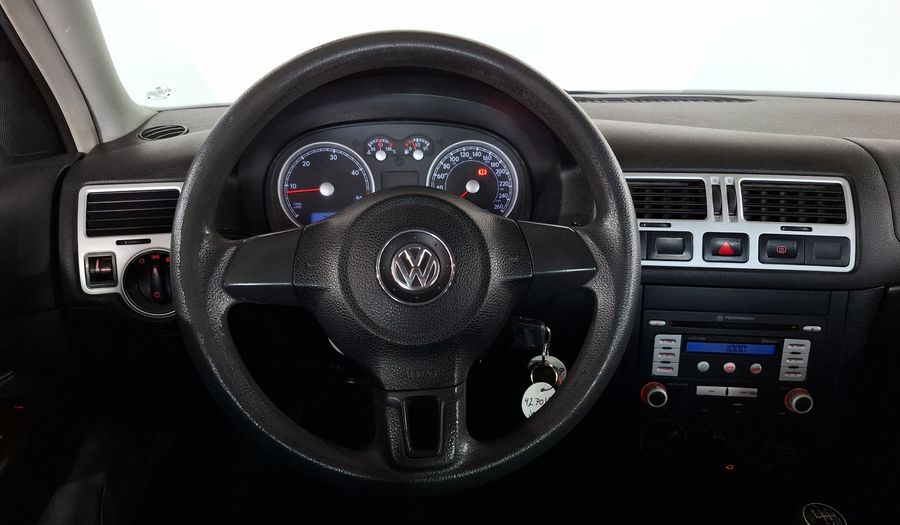 Volkswagen Jetta 1.9 TDI MT Sedan 2010