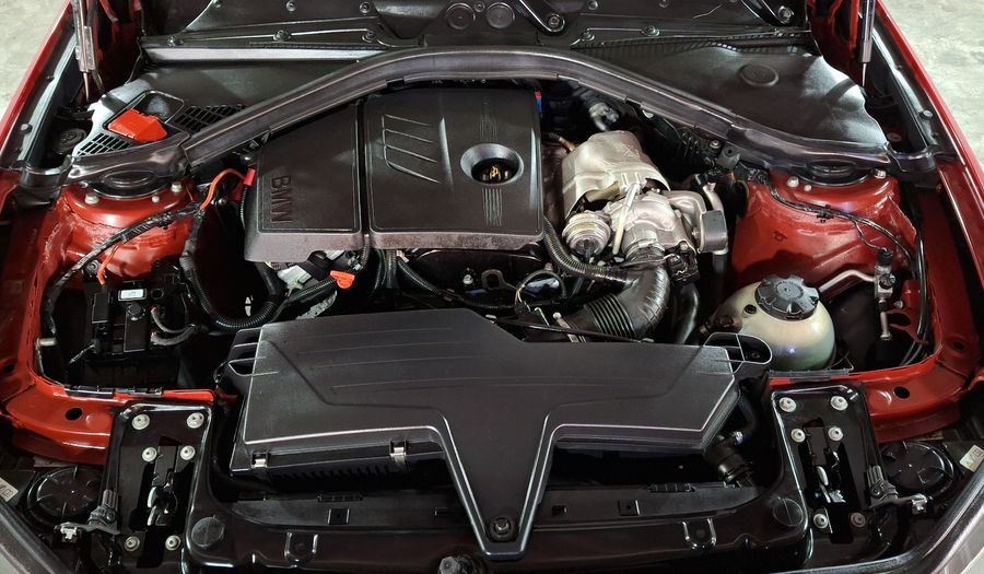 Bmw Serie 1 1.6 118IA Hatchback 2013