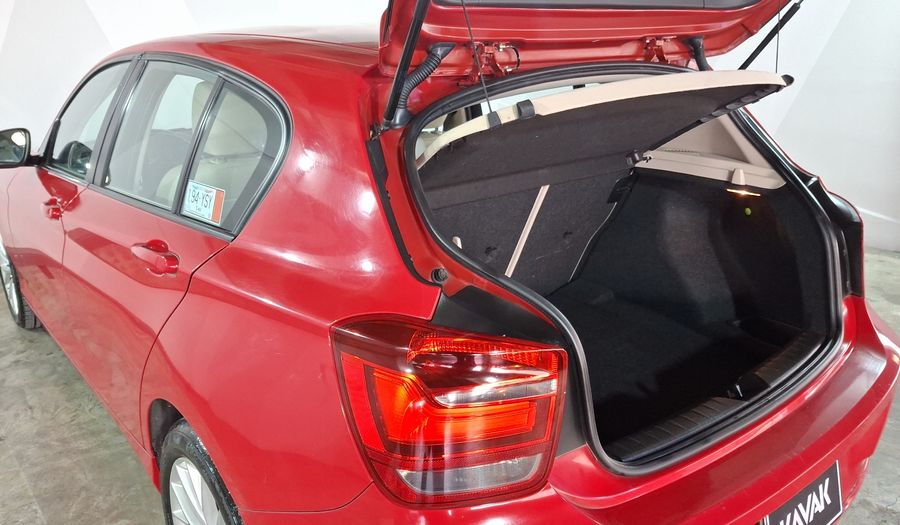 Bmw Serie 1 1.6 118IA Hatchback 2013