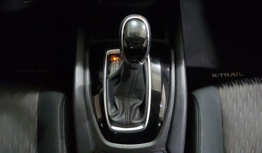 Nissan X-trail 2.5 ADVANCE 3 ROW CVT Suv 2021