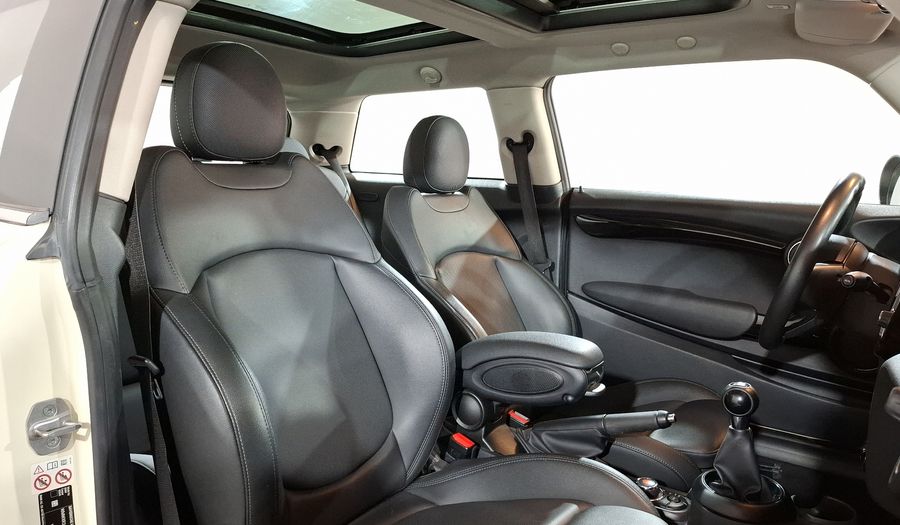 Mini Cooper 1.5 COOPER CHILI Hatchback 2021