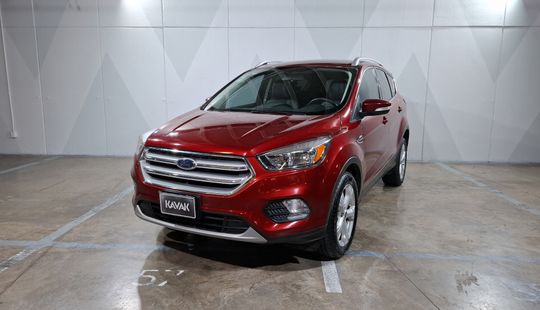 Ford • Escape